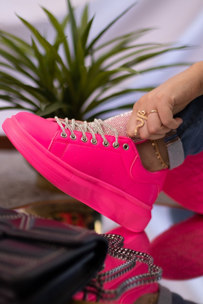 SIA 02 | HOT PINK