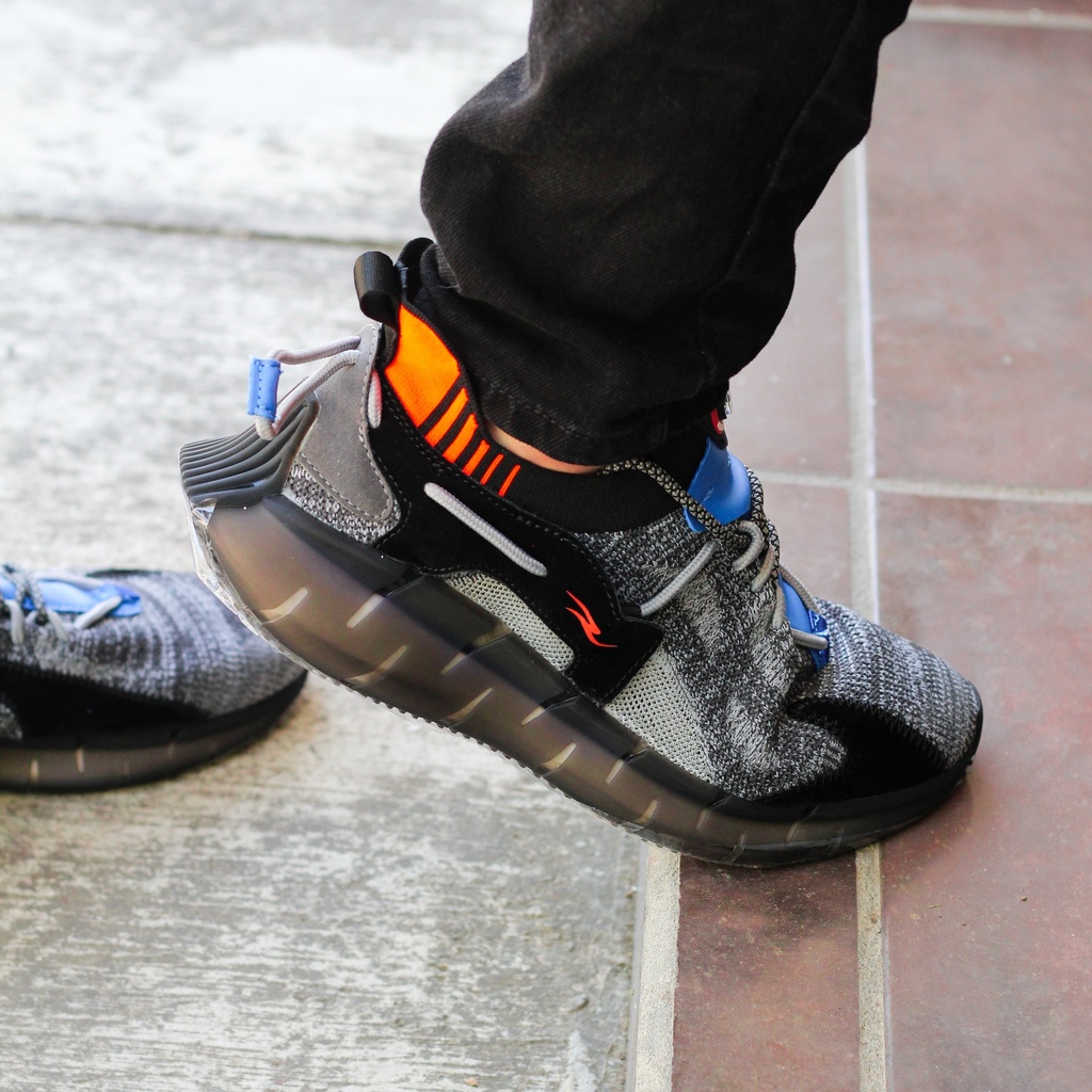 MALAGA | BLACK