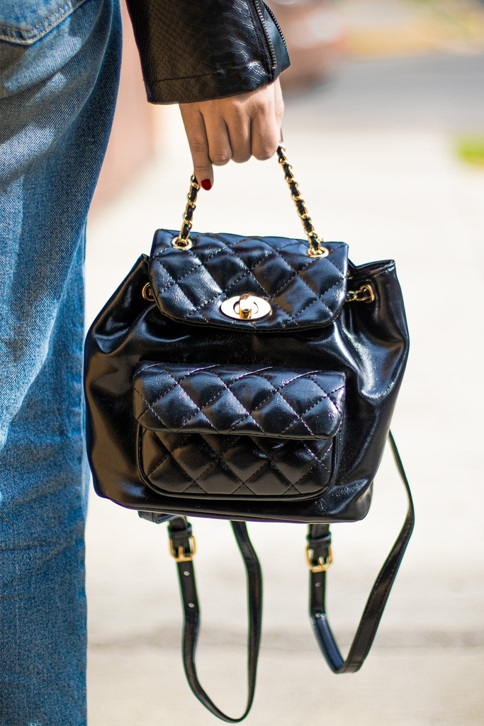 MASON | BLACK