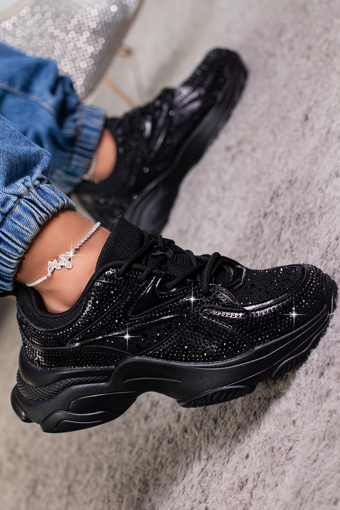 MARY | BLACK