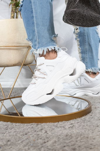 DARCY | WHITE