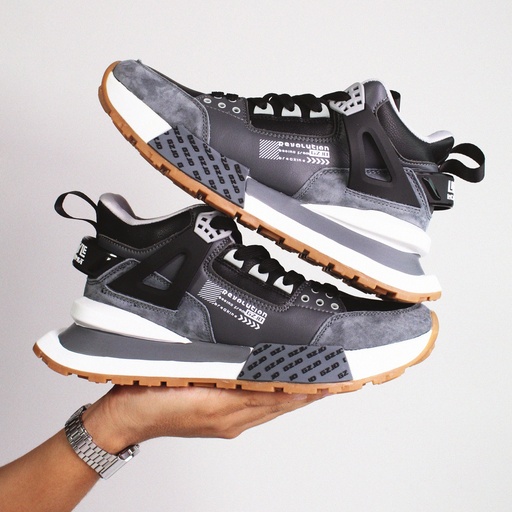 MANILA | BLACK